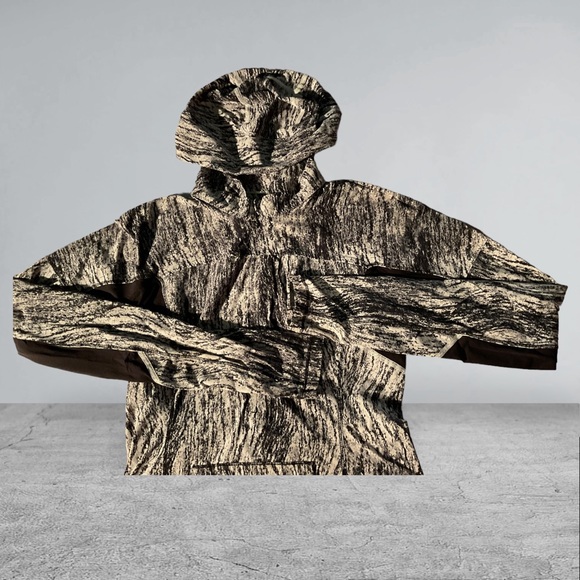 * * 🍋 Lululemon RunBeam Lightweight Pullover - Picture 4 of 8